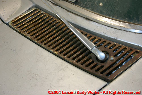 OverHaulin S2 Moving Day 09